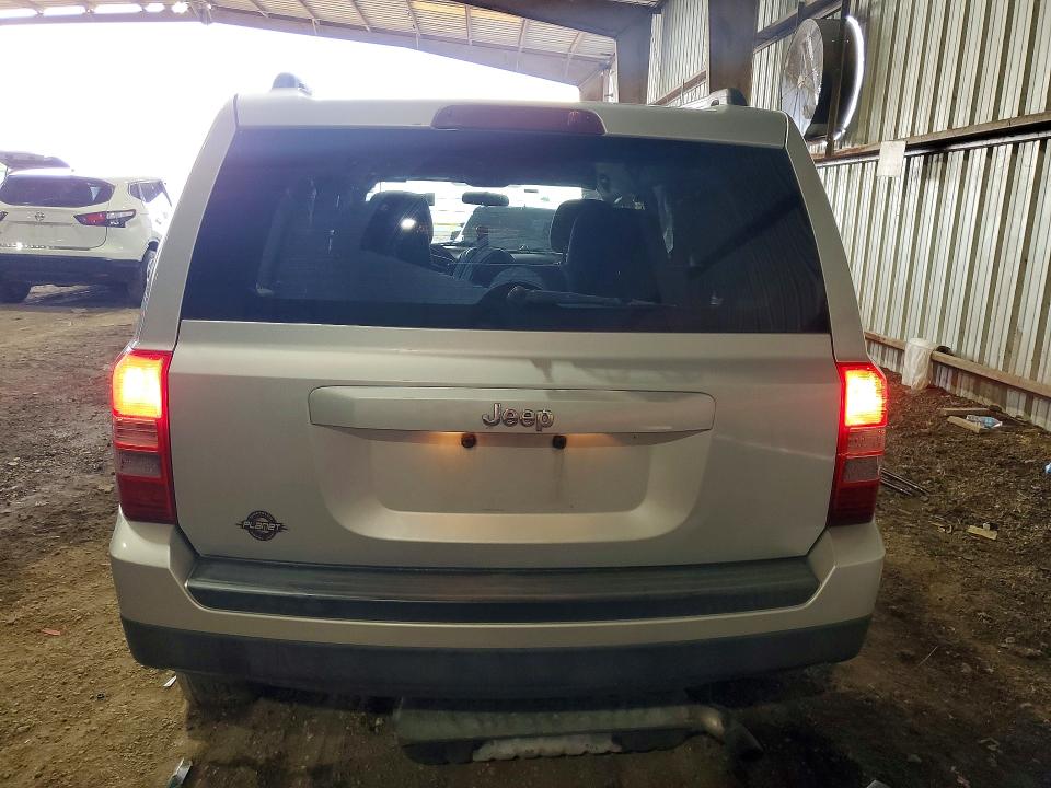 54976406 :رقم المزاد ، 1J4NT1GB9BD198061 vin ، 2011 Jeep Patriot مزاد بيع