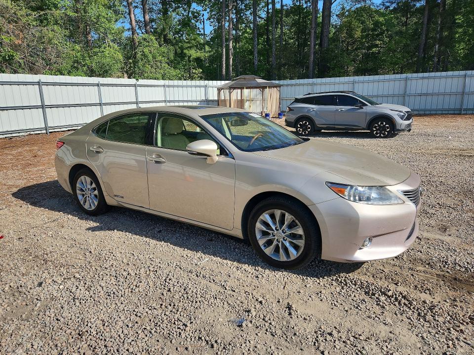 53619806 :رقم المزاد ، JTHBW1GG7E2038948 vin ، 2014 Lexus Es 300h مزاد بيع