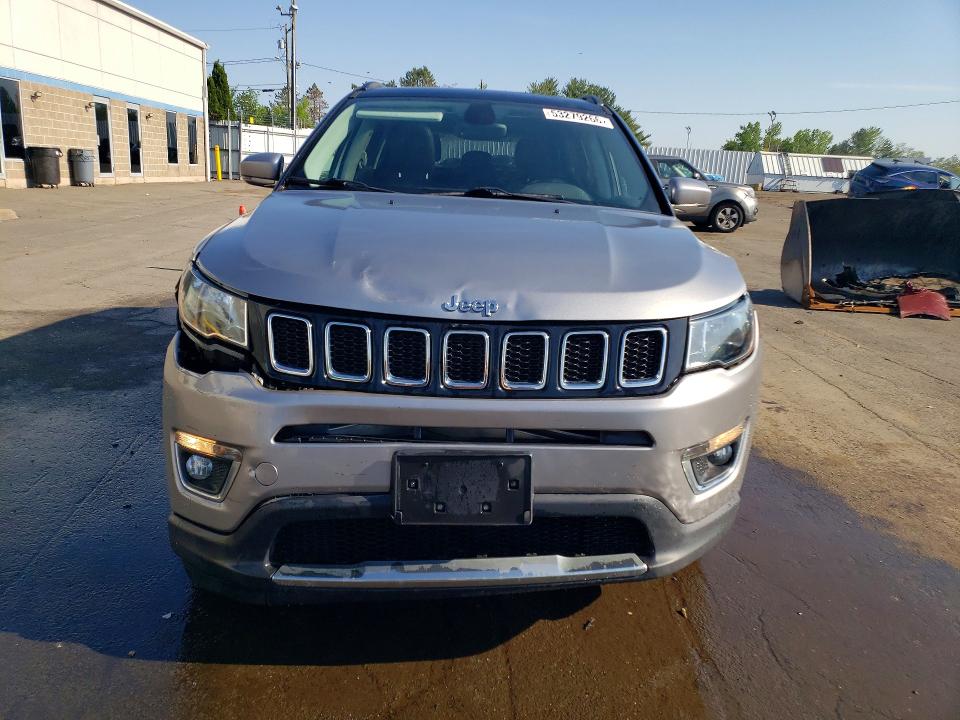 53279266 :رقم المزاد ، 3C4NJDCB0JT230469 vin ، 2018 Jeep Compass مزاد بيع