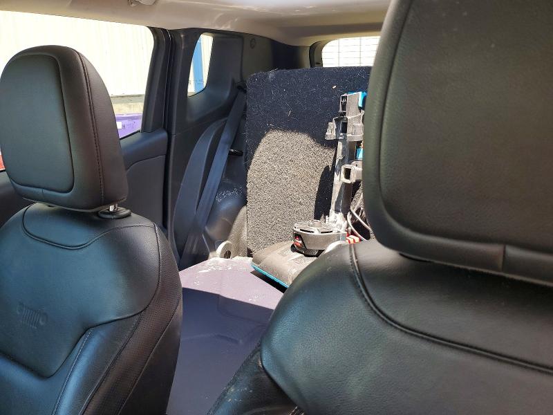 54524076 :رقم المزاد ، ZACCJBDT2GPD24906 vin ، 2016 Jeep Renegade مزاد بيع