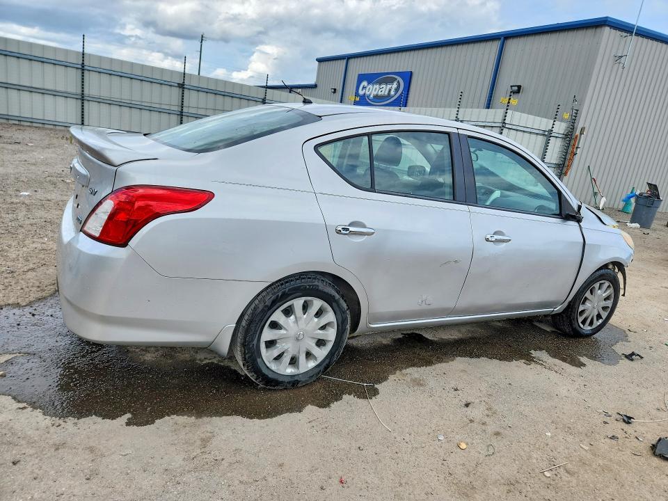 2015 Nissan Versa მანქანა იყიდება აუქციონზე, vin: 3N1CN7AP8FL884447, აუქციონის ნომერი: 54690886