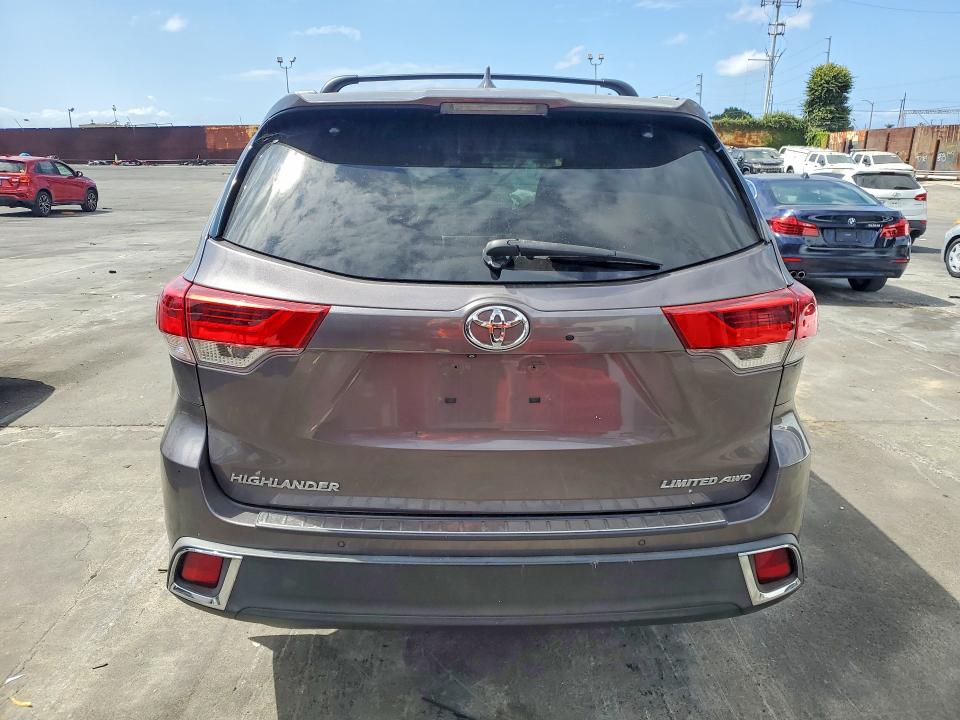 55040906 :رقم المزاد ، 5TDDZRFH1KS961487 vin ، 2019 Toyota Highlander مزاد بيع