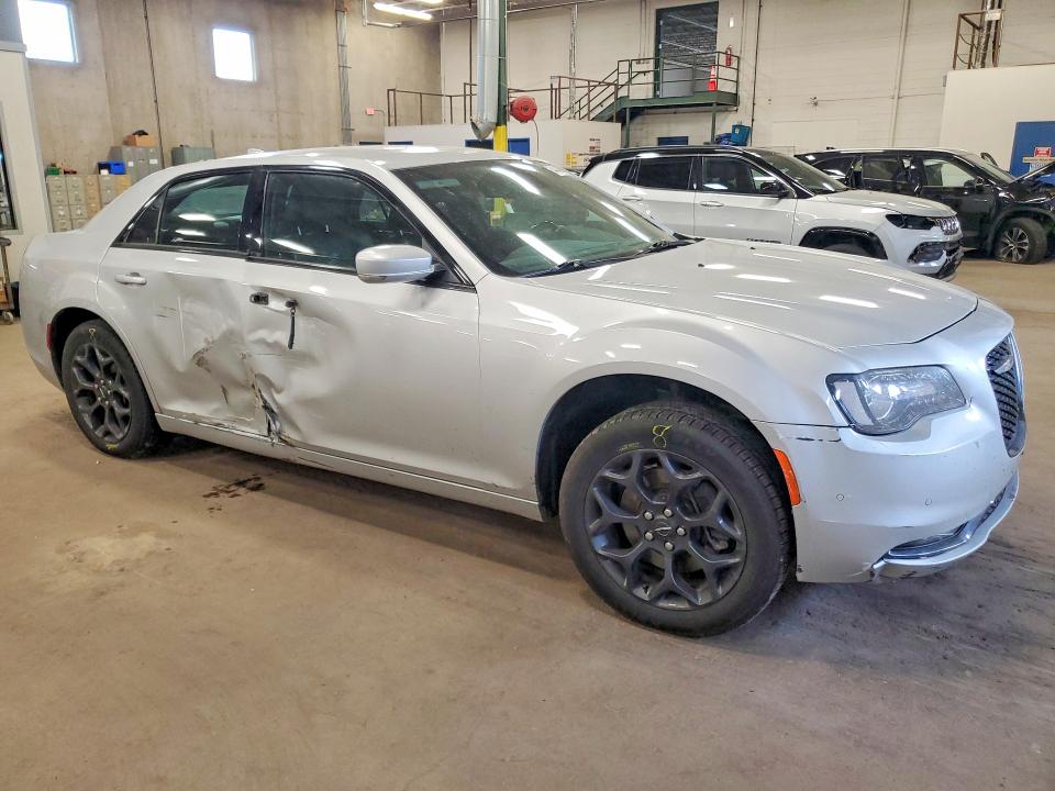 54846686 :رقم المزاد ، 2C3CCAGG7LH164797 vin ، 2020 Chrysler 300 مزاد بيع