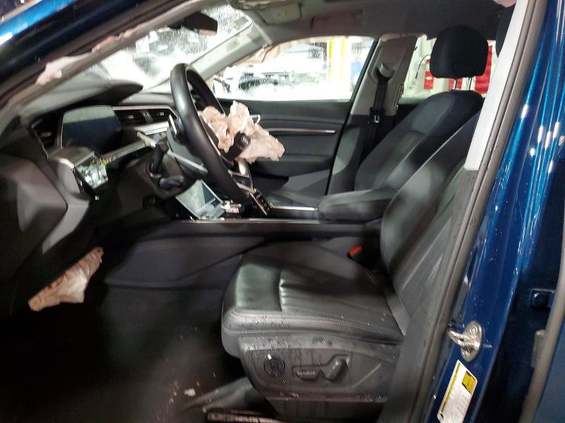 52542546 :رقم المزاد ، WA1LAAGE4NB032456 vin ، 2022 Audi E-tron مزاد بيع