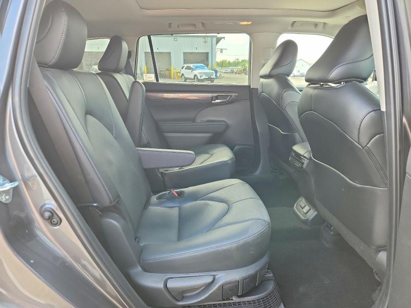 Продаж на аукціоні авто 2024 Toyota Highlander Hybrid, vin: 5TDEBRCH8RS603228, номер лоту: 52499316