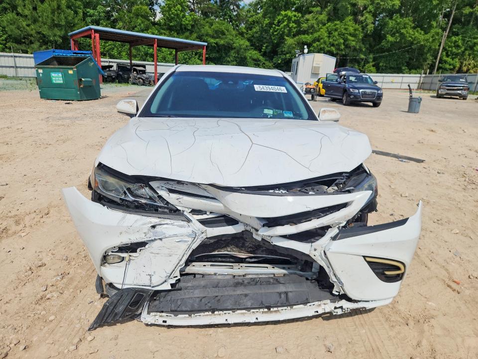 54394046 :رقم المزاد ، 4T1B11HKXJU535344 vin ، 2018 Toyota Camry مزاد بيع