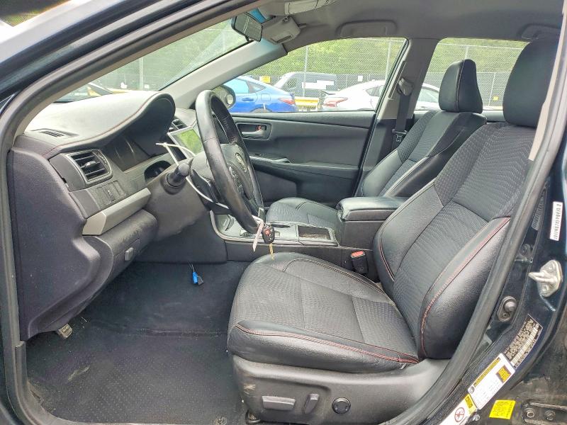 52428506 :رقم المزاد ، 4T1BF1FKXFU041786 vin ، 2015 Toyota Camry مزاد بيع