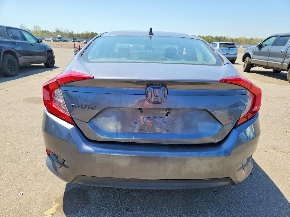 2017 Honda Civic მანქანა იყიდება აუქციონზე, vin: 19XFC2F77HE222121, აუქციონის ნომერი: 52478396