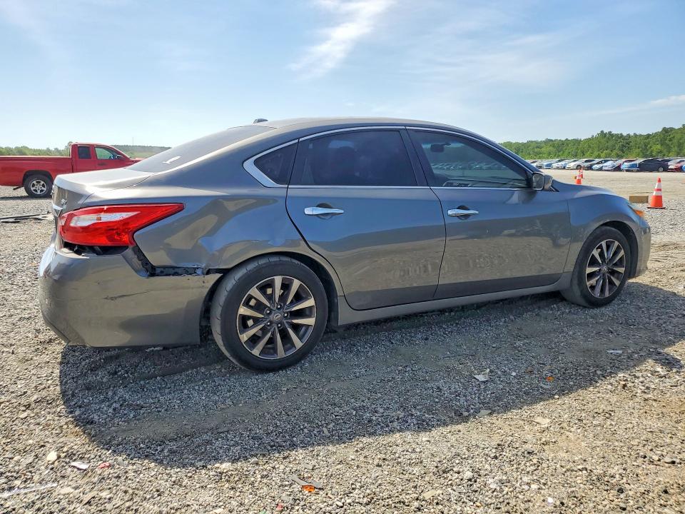 Продаж на аукціоні авто 2017 Nissan Altima, vin: 1N4AL3AP4HC259695, номер лоту: 52321316