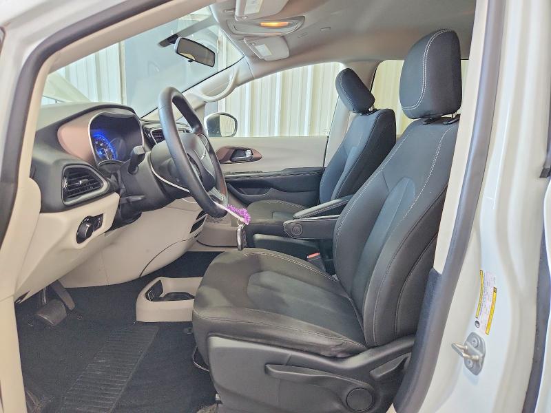 52904696 :رقم المزاد ، 2C4RC1AG5LR187665 vin ، 2020 Chrysler Voyager مزاد بيع