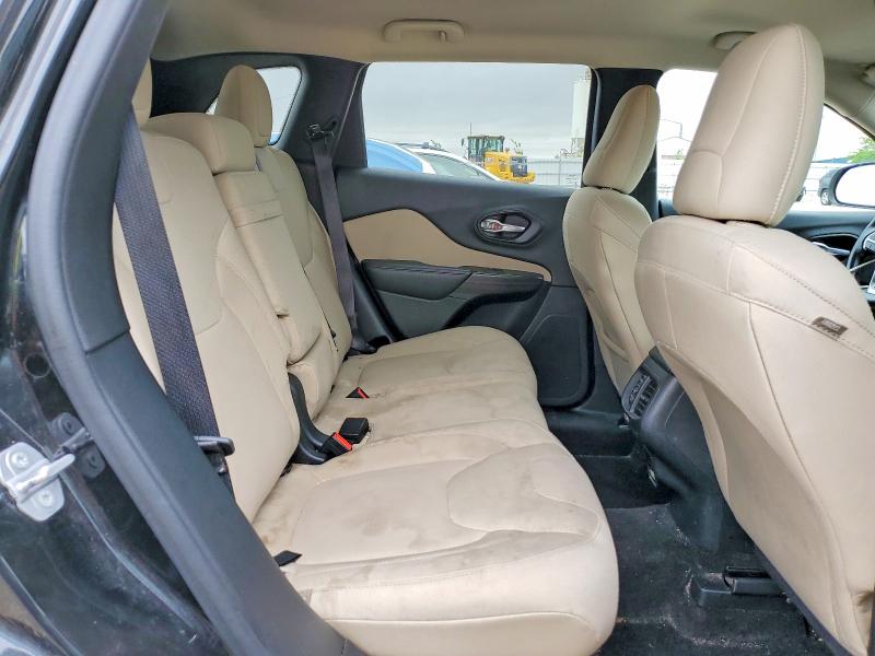 54262096 :رقم المزاد ، 1C4PJLCS0FW791436 vin ، 2015 Jeep Cherokee مزاد بيع