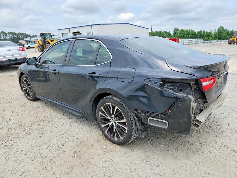 54321376 :رقم المزاد ، JTNB11HK7J3025863 vin ، 2018 Toyota Camry مزاد بيع