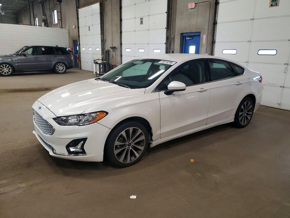 55073296 :رقم المزاد ، 3FA6P0T9XLR170537 vin ، 2020 Ford Fusion مزاد بيع