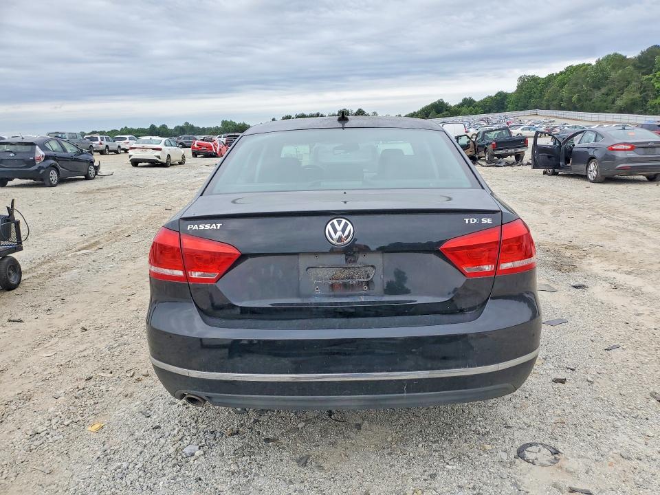 53044166 :رقم المزاد ، 1VWBN7A3XEC104803 vin ، 2014 Volkswagen Passat مزاد بيع