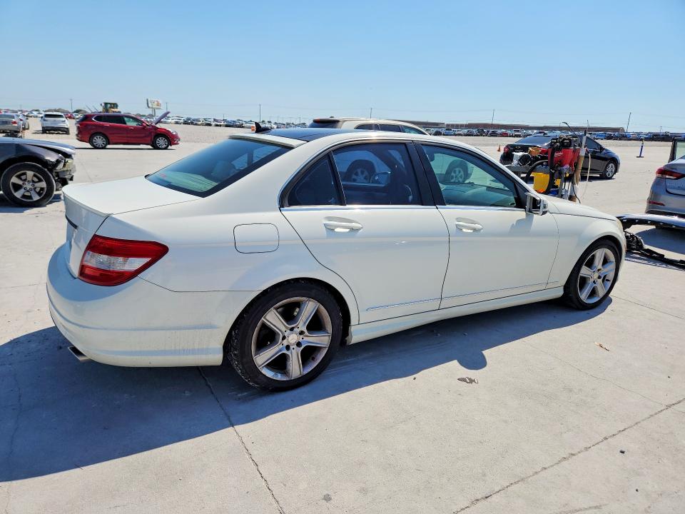 2010 Mercedes-benz C მანქანა იყიდება აუქციონზე, vin: WDDGF5EB5AR103969, აუქციონის ნომერი: 52935256