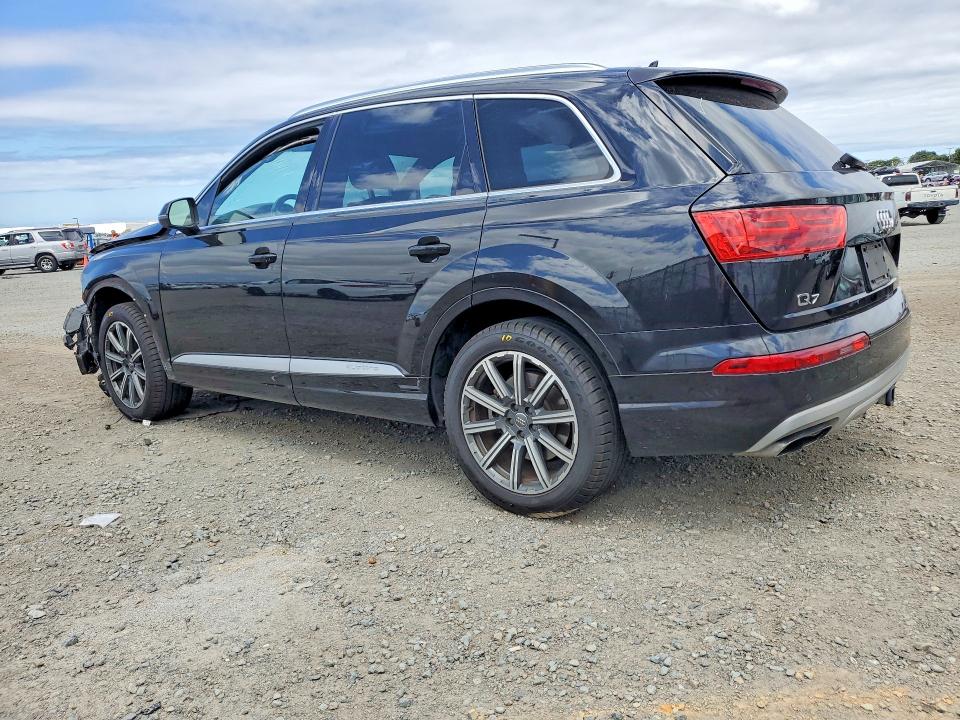 2017 Audi Q7 მანქანა იყიდება აუქციონზე, vin: WA1LAAF73HD014557, აუქციონის ნომერი: 55101536