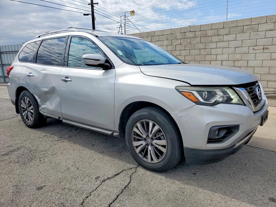 2017 Nissan Pathfinder მანქანა იყიდება აუქციონზე, vin: 5N1DR2MN6HC607213, აუქციონის ნომერი: 52406136