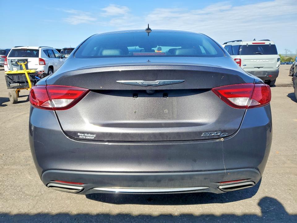 52203456 :رقم المزاد ، 1C3CCCCG3FN567639 vin ، 2015 Chrysler 200 مزاد بيع
