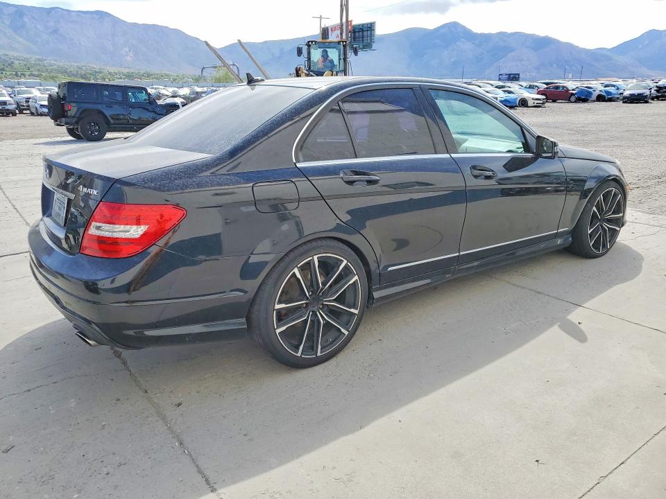 54798466 :رقم المزاد ، WDDGF8BB4CA617576 vin ، 2012 Mercedes-benz C مزاد بيع