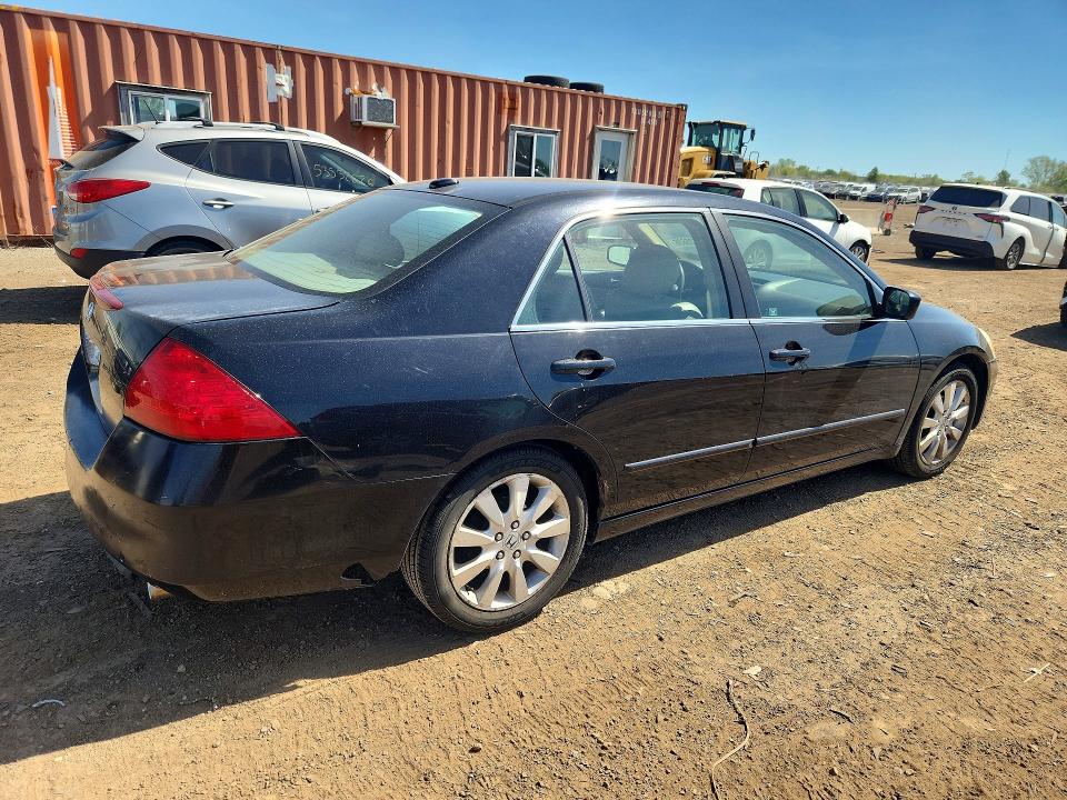 53625636 :رقم المزاد ، 1HGCM66837A061995 vin ، 2007 Honda Accord مزاد بيع