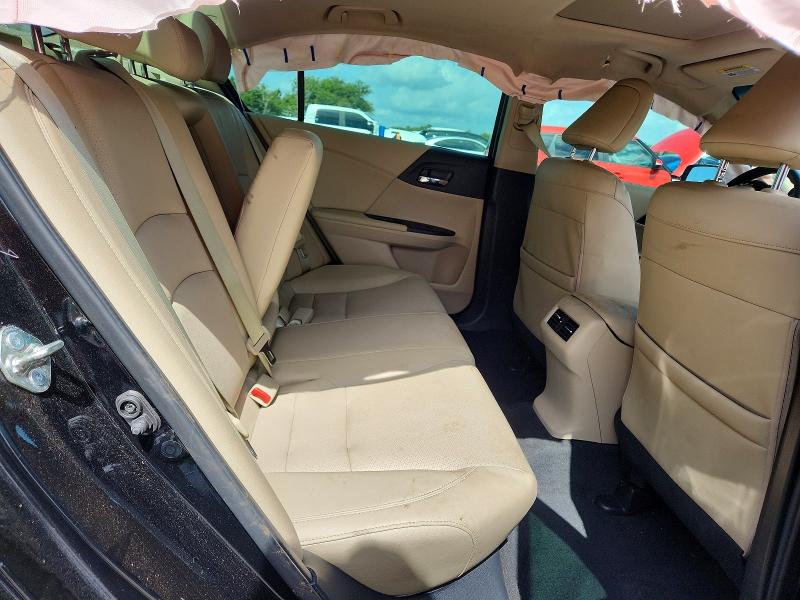55020016 :رقم المزاد ، 1HGCR2F82FA248069 vin ، 2015 Honda Accord مزاد بيع