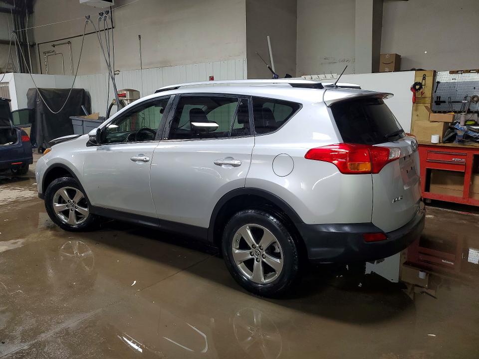 Продажа на аукционе авто 2015 Toyota Rav4, vin: JTMRFREV1FJ028309, номер лота: 51763286