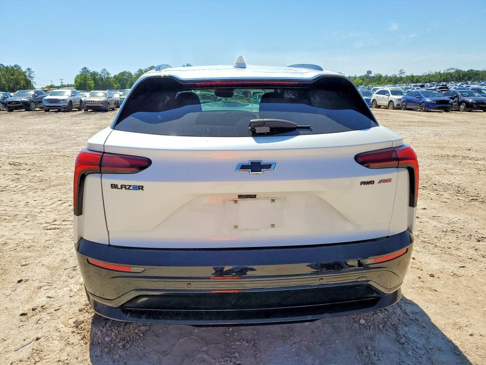 2024 Chevrolet Blazer მანქანა იყიდება აუქციონზე, vin: 3GNKDCRJ3RS171610, აუქციონის ნომერი: 52450446
