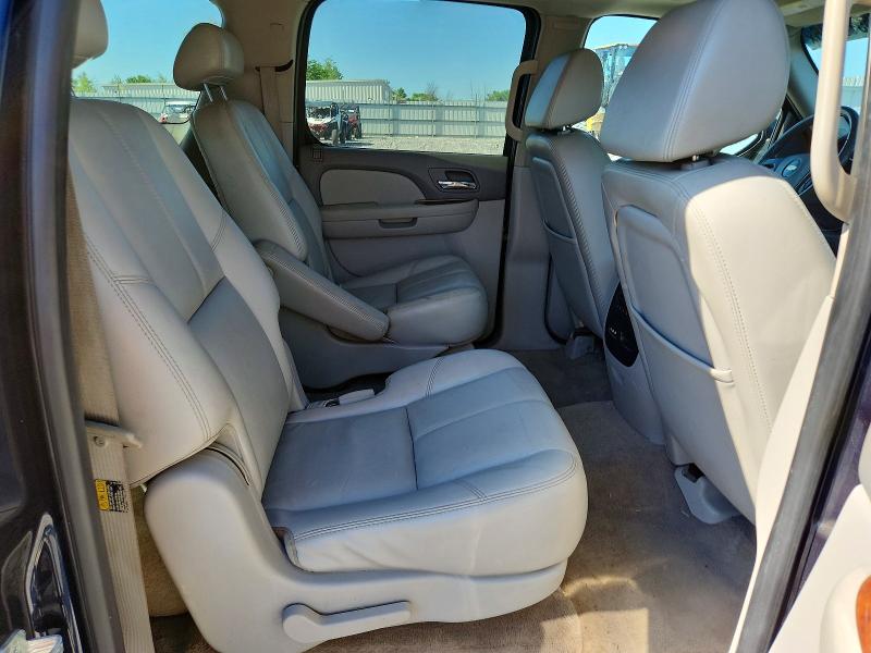 55510236 :رقم المزاد ، 1GNFC16017J173696 vin ، 2007 Chevrolet Suburban مزاد بيع