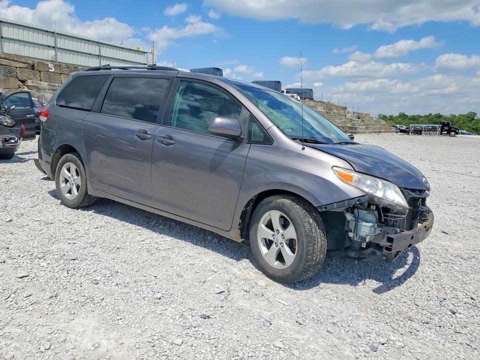 Aukcja sprzedaży 2011 Toyota Sienna, vin: 5TDKK3DC4BS122451, numer aukcji: 53382226