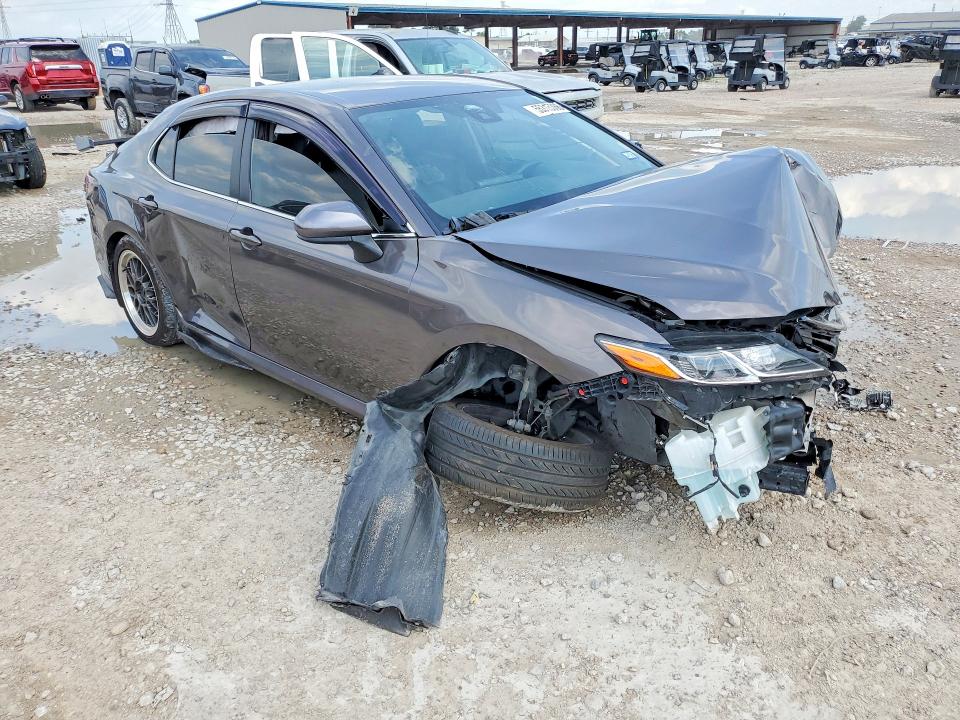 55315366 :رقم المزاد ، 4T1C11AKXPU725555 vin ، 2023 Toyota Camry مزاد بيع