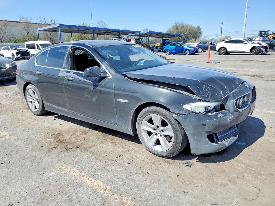 54864366 :رقم المزاد ، WBAFR1C57BC260181 vin ، 2011 Bmw 528 مزاد بيع