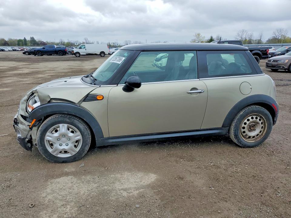 Продажа на аукционе авто 2010 Mini Cooper, vin: WMWMF3C50ATZ65396, номер лота: 52867086