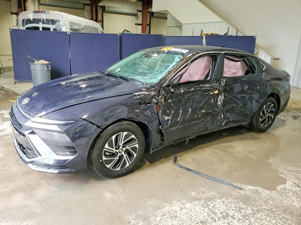 Auction sale of the 2026 Hyundai Sonata Hybrid, vin: KMHL24JJ7TA161378, lot number: 53984436
