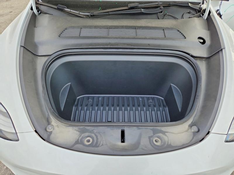 54712556 :رقم المزاد ، 5YJYGAEE7MF138473 vin ، 2021 Tesla Model Y مزاد بيع