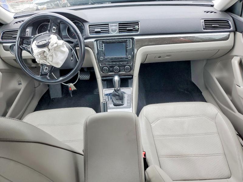 52452596 :رقم المزاد ، 1VWBT7A30GC035029 vin ، 2016 Volkswagen Passat مزاد بيع