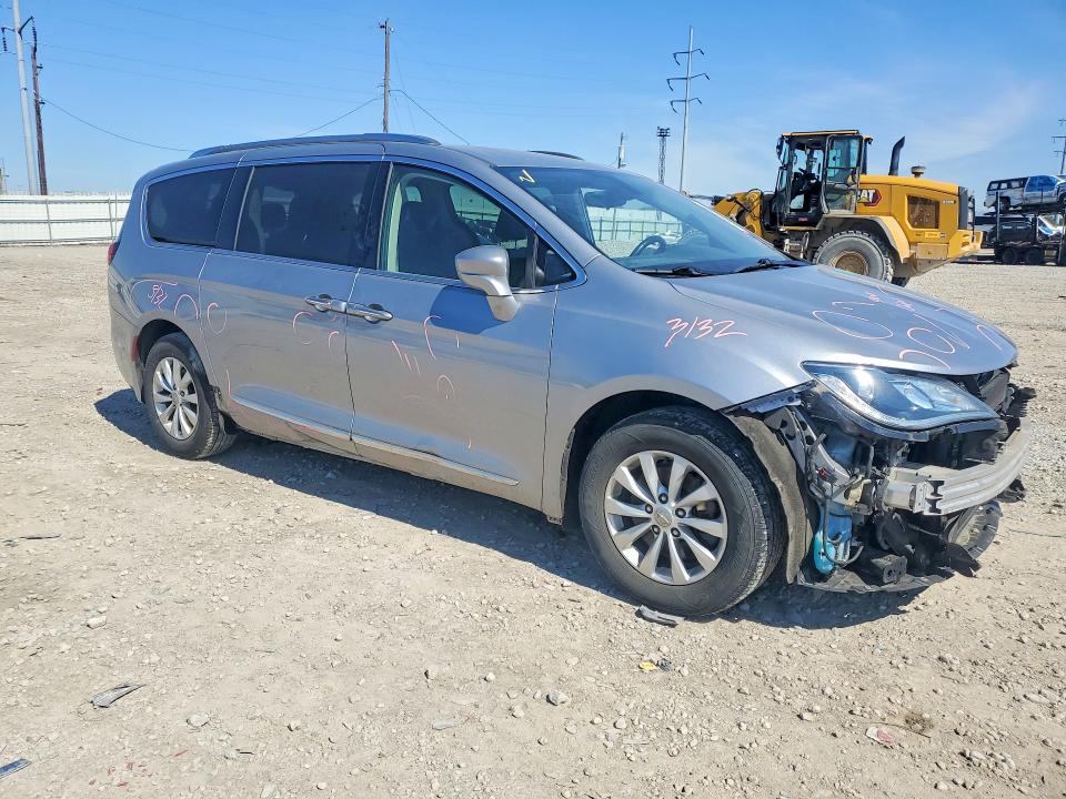 Продаж на аукціоні авто 2018 Chrysler Pacifica, vin: 2C4RC1BG9JR322738, номер лоту: 52664406