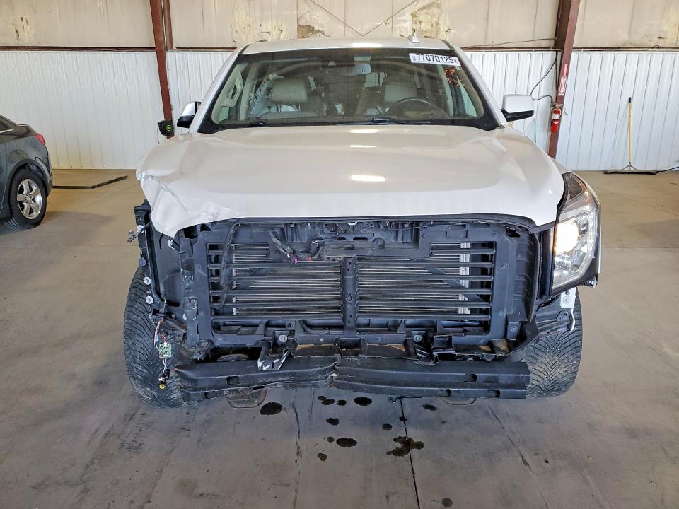 2018 Gmc Yukon Xl მანქანა იყიდება აუქციონზე, vin: 1GKS2GKC6JR115173, აუქციონის ნომერი: 53097626