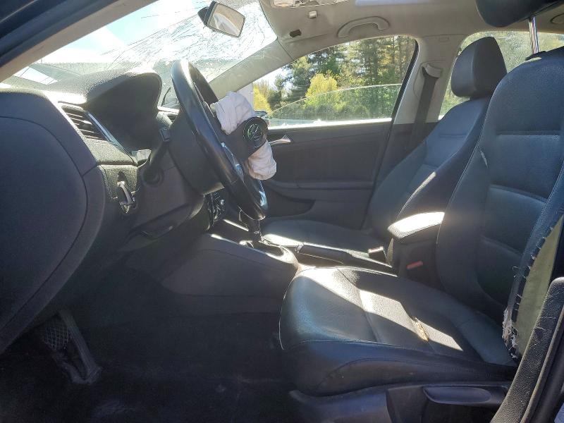 53001876 :رقم المزاد ، 3VWDZ7AJ2BM318626 vin ، 2011 Volkswagen Jetta مزاد بيع