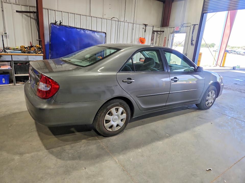 52897086 :رقم المزاد ، JTDBE32K820054305 vin ، 2002 Toyota Camry مزاد بيع
