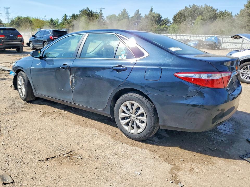 53428296 :رقم المزاد ، 4T4BF1FK5GR557626 vin ، 2016 Toyota Camry مزاد بيع