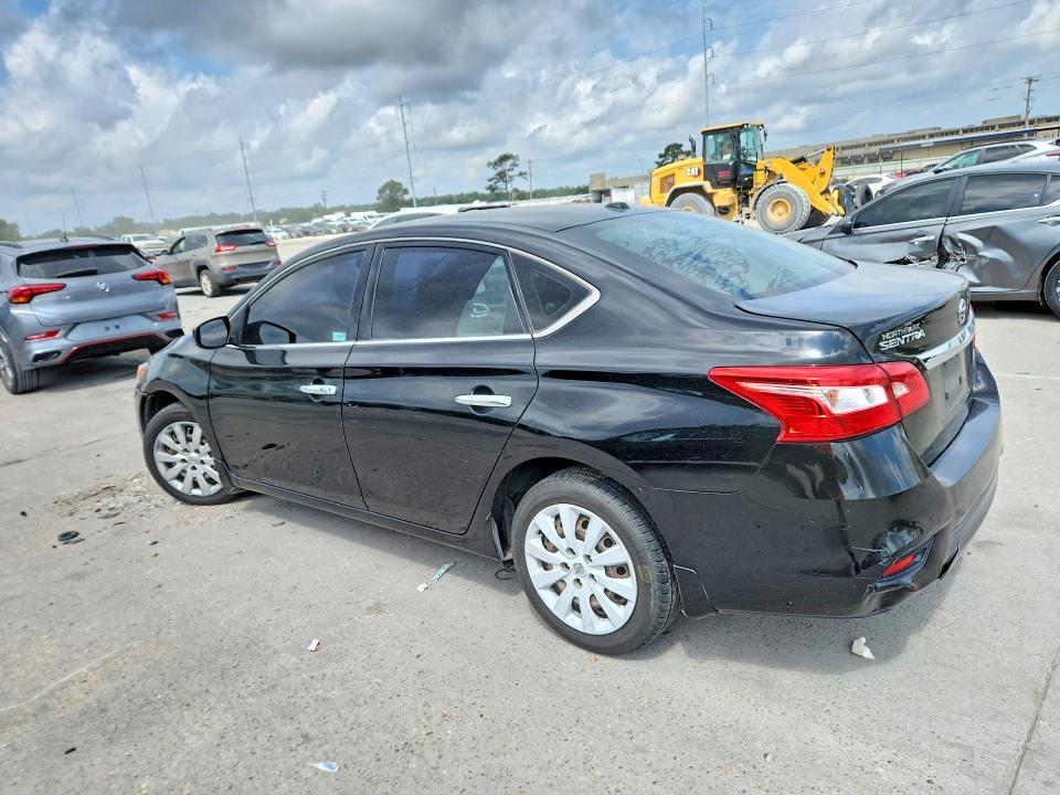 53827026 :رقم المزاد ، 3N1AB7AP3HY357468 vin ، 2017 Nissan Sentra مزاد بيع