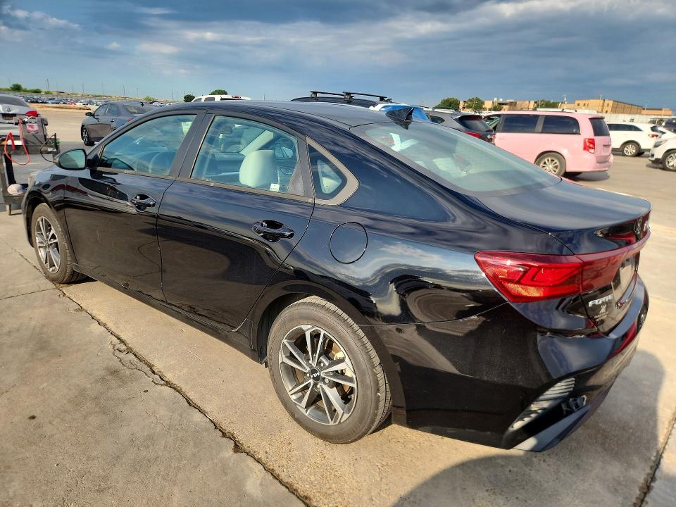 2022 Kia Forte მანქანა იყიდება აუქციონზე, vin: 3KPF24AD5NE491712, აუქციონის ნომერი: 55352636