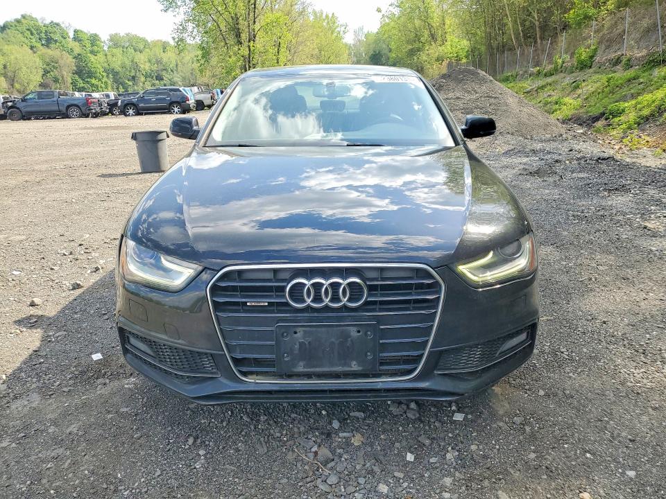 Продаж на аукціоні авто 2015 Audi A4, vin: WAUFFAFL4FN024181, номер лоту: 52380136