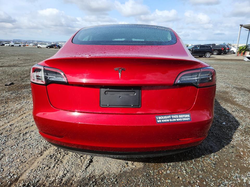 52195596 :رقم المزاد ، 5YJ3E1EAXMF996162 vin ، 2021 Tesla Model 3 مزاد بيع