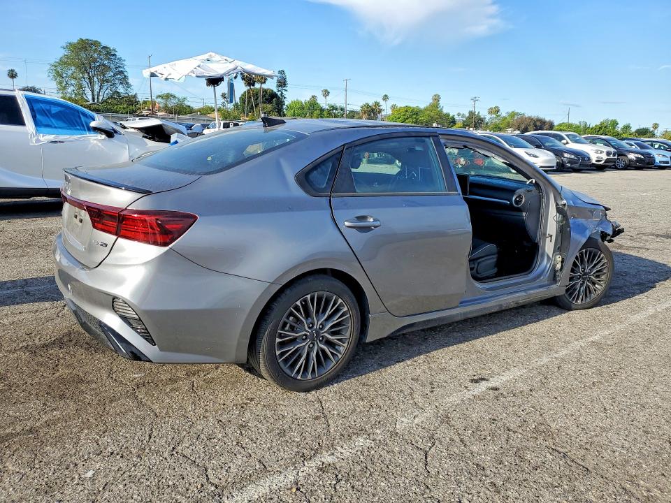 2023 Kia Forte მანქანა იყიდება აუქციონზე, vin: 3KPF54AD7PE554996, აუქციონის ნომერი: 52571936