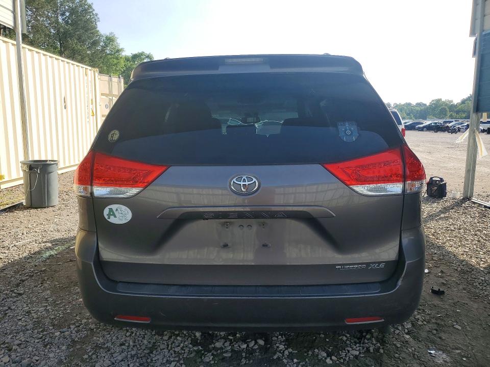 Продаж на аукціоні авто 2013 Toyota Sienna, vin: 5TDYK3DC5DS389773, номер лоту: 52098726