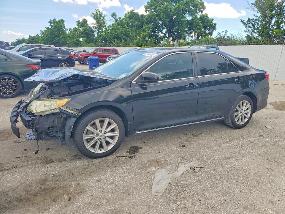 53984956 :رقم المزاد ، 4T4BF1FK3CR233388 vin ، 2012 Toyota Camry مزاد بيع