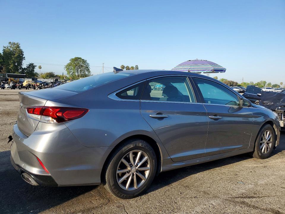 54256856 :رقم المزاد ، 5NPE24AF8JH696833 vin ، 2018 Hyundai Sonata مزاد بيع