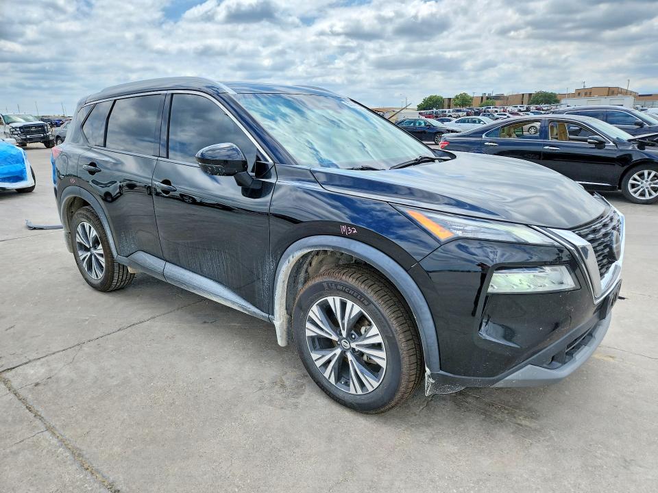 53040906 :رقم المزاد ، 5N1AT3BA4MC683291 vin ، 2021 Nissan Rogue مزاد بيع
