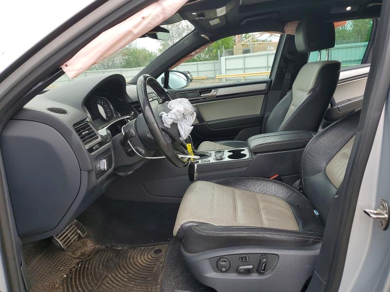 52179756 :رقم المزاد ، WVGRF7BP1HD000646 vin ، 2017 Volkswagen Touareg مزاد بيع